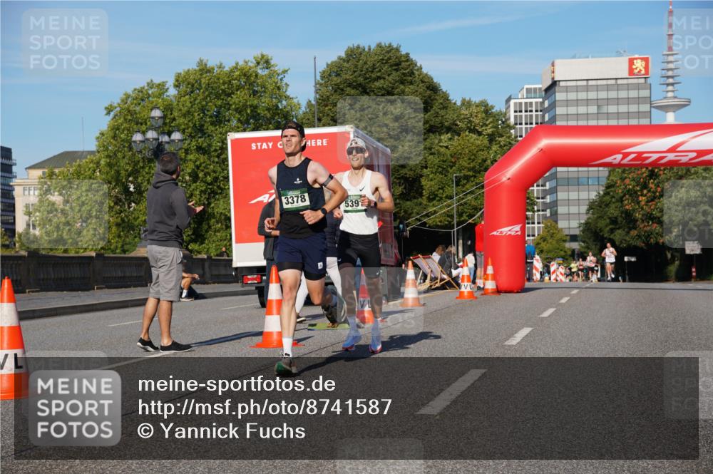 07.09.2025 - BARMER Alsterlauf Yannick Fuchs http://msf.ph/oto/8741587 07.09.2025 09:28:01 Laufen 3378, 5391 meine-sportfotos.de