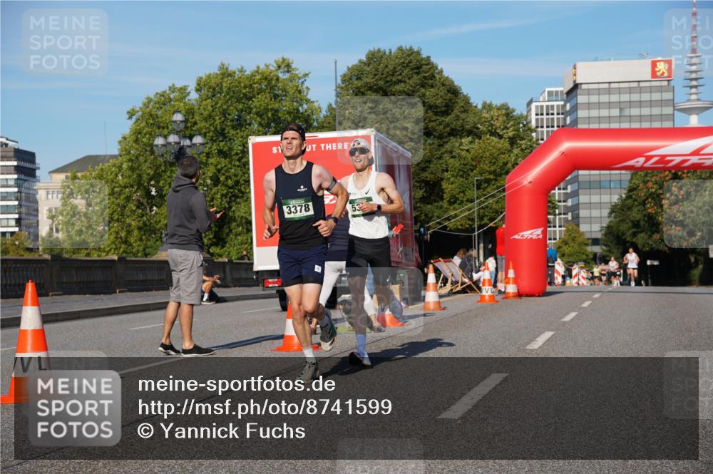 07.09.2025 - BARMER Alsterlauf Yannick Fuchs http://msf.ph/oto/8741599 07.09.2025 09:28:01 Laufen 1, 3378, 53 meine-sportfotos.de