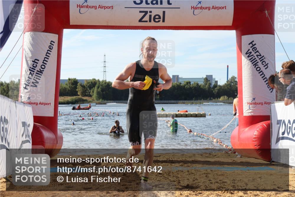 07.09.2025 - 19. Norderstedt Triathlon Luisa Fischer http://msf.ph/oto/8741642 07.09.2025 10:04:29 Schwimmen 1138 meine-sportfotos.de