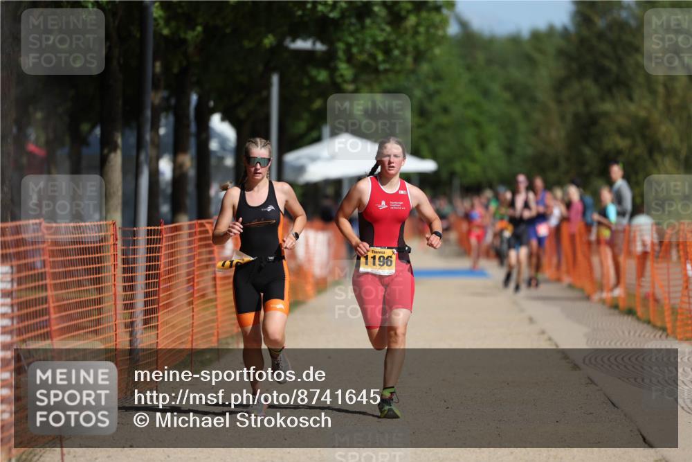 07.09.2025 - 19. Norderstedt Triathlon Michael Strokosch http://msf.ph/oto/8741645 07.09.2025 11:54:04 Laufen 1168, 1196 meine-sportfotos.de