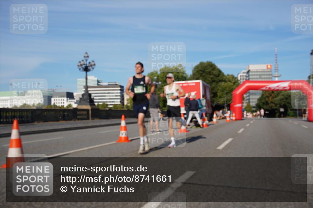 07.09.2025 - BARMER Alsterlauf Yannick Fuchs http://msf.ph/oto/8741661 07.09.2025 09:28:02 Laufen  meine-sportfotos.de
