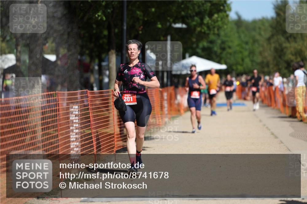 07.09.2025 - 19. Norderstedt Triathlon Michael Strokosch http://msf.ph/oto/8741678 07.09.2025 12:32:06 Laufen 201, 216, 741 meine-sportfotos.de