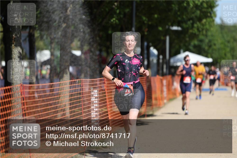 07.09.2025 - 19. Norderstedt Triathlon Michael Strokosch http://msf.ph/oto/8741717 07.09.2025 12:32:07 Laufen 201, 216, 741 meine-sportfotos.de