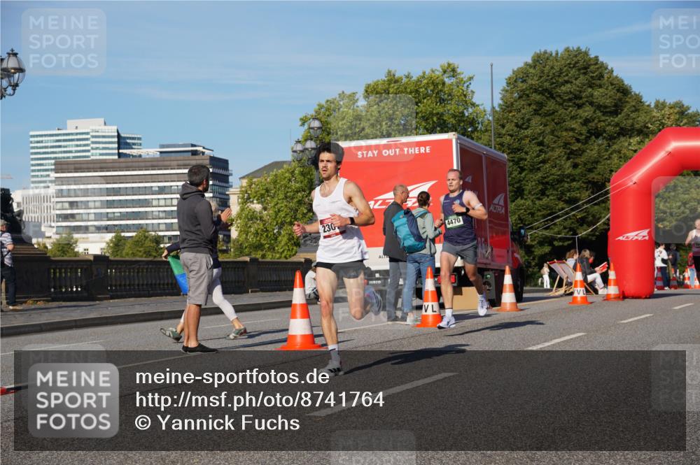 07.09.2025 - BARMER Alsterlauf Yannick Fuchs http://msf.ph/oto/8741764 07.09.2025 09:28:13 Laufen 230, 4470 meine-sportfotos.de