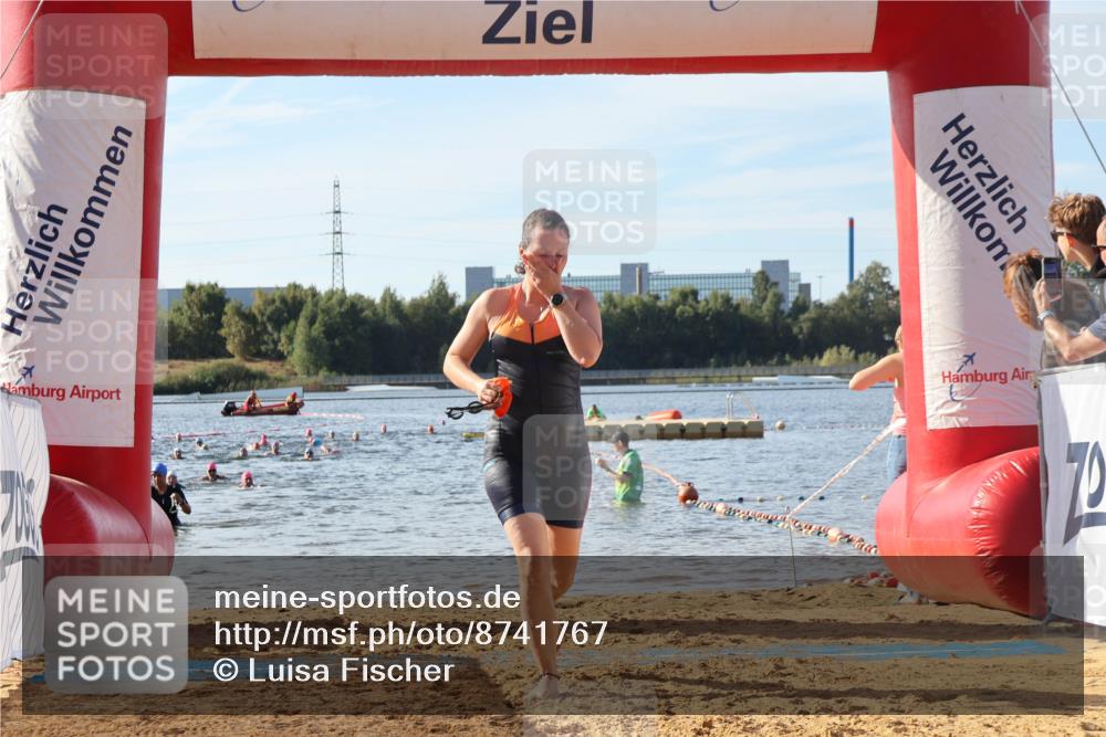 07.09.2025 - 19. Norderstedt Triathlon Luisa Fischer http://msf.ph/oto/8741767 07.09.2025 10:04:51 Schwimmen 1129 meine-sportfotos.de