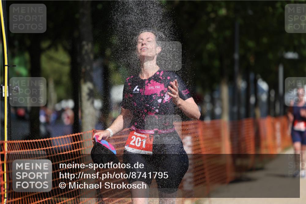 07.09.2025 - 19. Norderstedt Triathlon Michael Strokosch http://msf.ph/oto/8741795 07.09.2025 12:32:09 Laufen 164, 201, 216, 741 meine-sportfotos.de