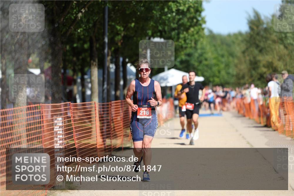 07.09.2025 - 19. Norderstedt Triathlon Michael Strokosch http://msf.ph/oto/8741847 07.09.2025 12:32:12 Laufen 164, 201, 216 meine-sportfotos.de