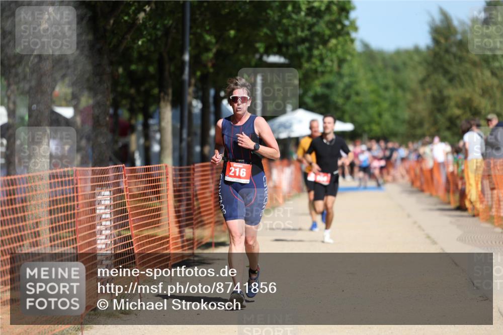 07.09.2025 - 19. Norderstedt Triathlon Michael Strokosch http://msf.ph/oto/8741856 07.09.2025 12:32:12 Laufen 164, 201, 216 meine-sportfotos.de