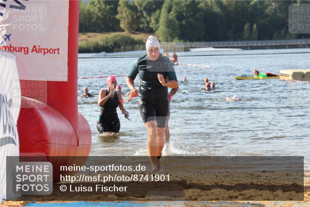 07.09.2025 - 19. Norderstedt Triathlon Luisa Fischer http://msf.ph/oto/8741901 07.09.2025 10:05:15 Schwimmen 1110, 1117, 1151 meine-sportfotos.de