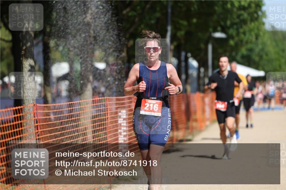 07.09.2025 - 19. Norderstedt Triathlon Michael Strokosch http://msf.ph/oto/8741918 07.09.2025 12:32:14 Laufen 164, 216, 234 meine-sportfotos.de