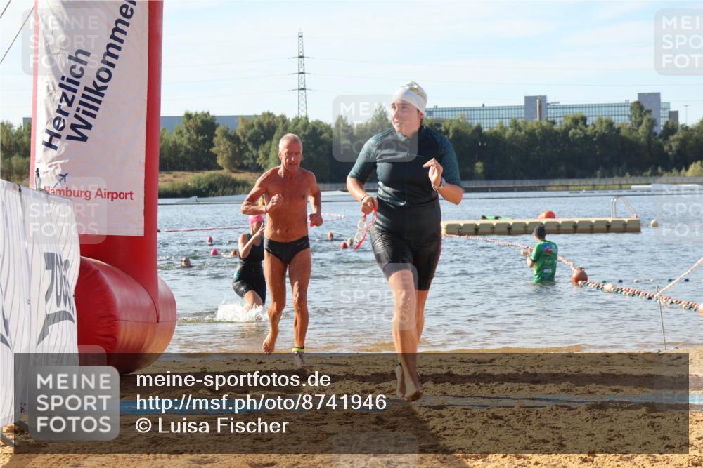 07.09.2025 - 19. Norderstedt Triathlon Luisa Fischer http://msf.ph/oto/8741946 07.09.2025 10:05:17 Schwimmen 1110, 1151 meine-sportfotos.de