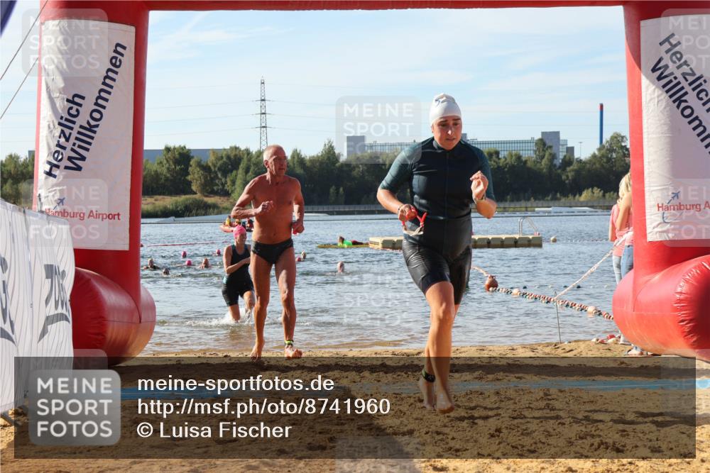 07.09.2025 - 19. Norderstedt Triathlon Luisa Fischer http://msf.ph/oto/8741960 07.09.2025 10:05:18 Schwimmen 1110, 1151 meine-sportfotos.de