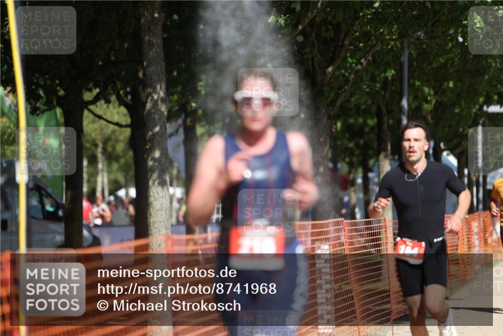 07.09.2025 - 19. Norderstedt Triathlon Michael Strokosch http://msf.ph/oto/8741968 07.09.2025 12:32:15 Laufen 164, 216, 234 meine-sportfotos.de