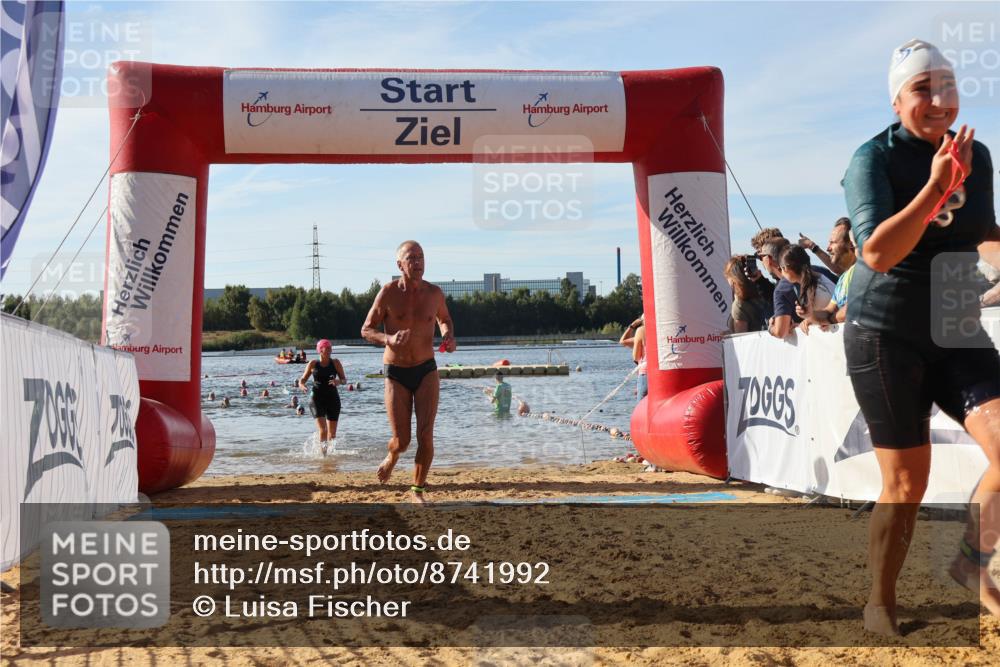07.09.2025 - 19. Norderstedt Triathlon Luisa Fischer http://msf.ph/oto/8741992 07.09.2025 10:05:20 Schwimmen 1110, 1141, 1151 meine-sportfotos.de