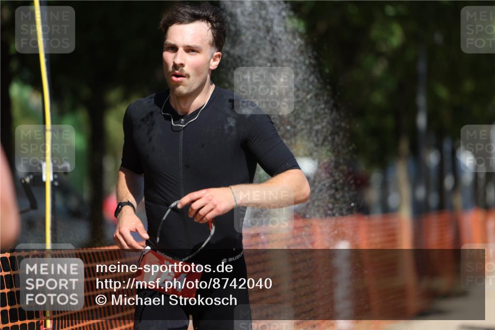 07.09.2025 - 19. Norderstedt Triathlon Michael Strokosch http://msf.ph/oto/8742040 07.09.2025 12:32:17 Laufen 164, 216, 234, 1349 meine-sportfotos.de