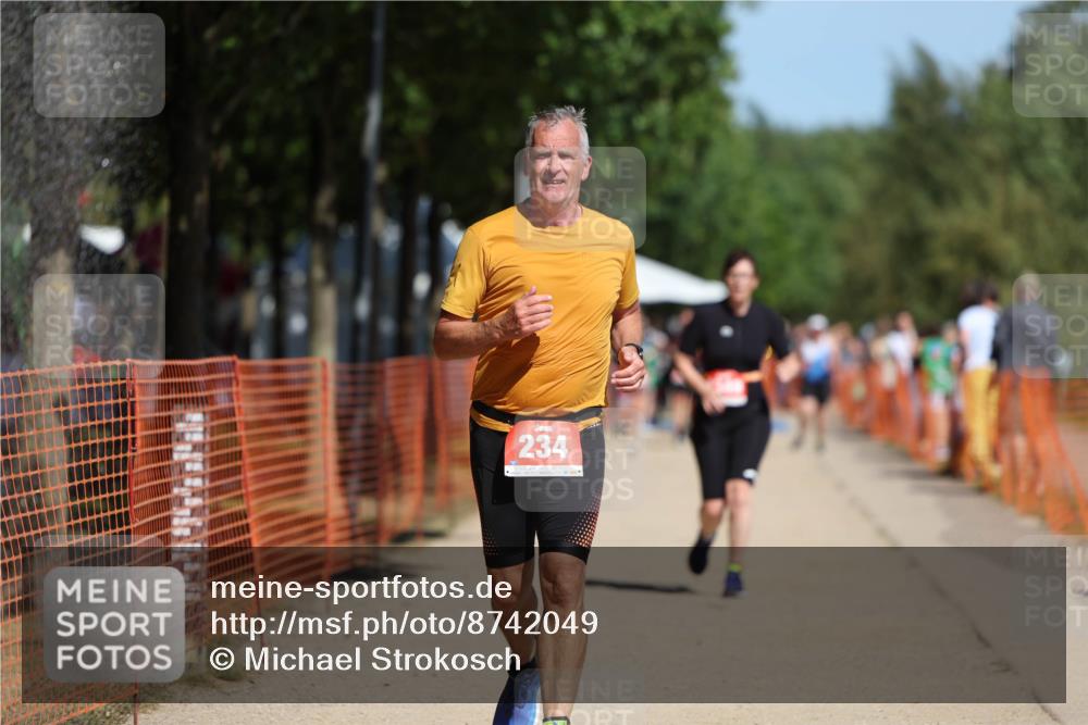 07.09.2025 - 19. Norderstedt Triathlon Michael Strokosch http://msf.ph/oto/8742049 07.09.2025 12:32:20 Laufen 164, 234, 1349 meine-sportfotos.de