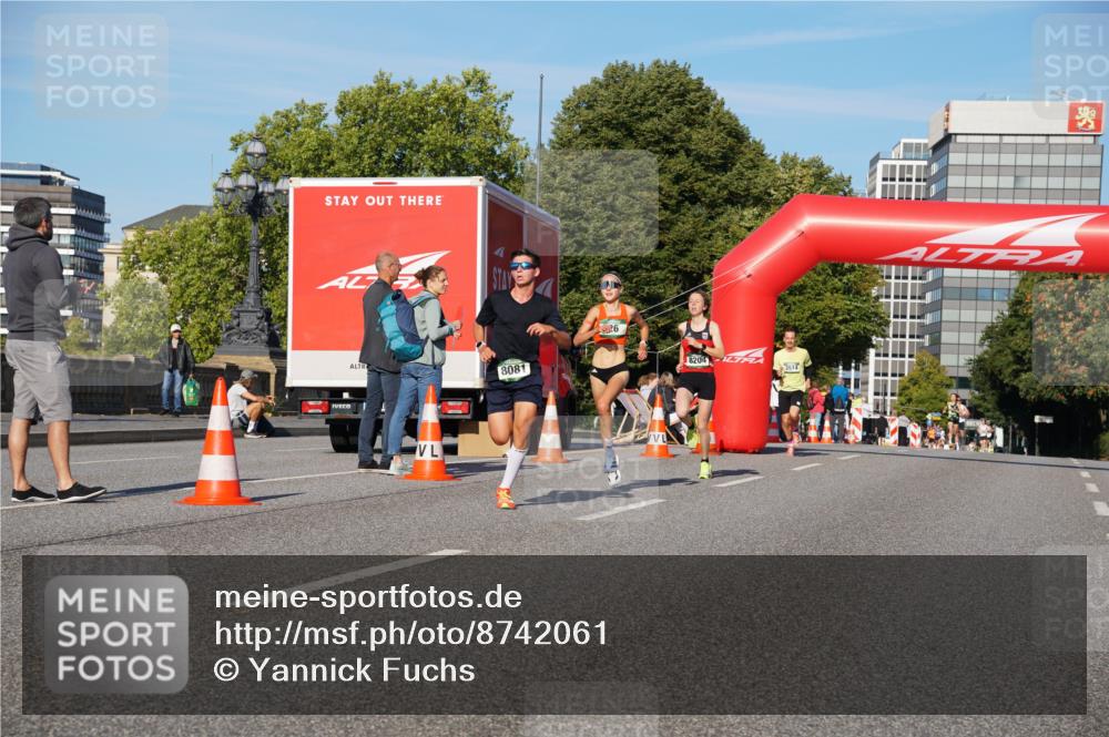 07.09.2025 - BARMER Alsterlauf Yannick Fuchs http://msf.ph/oto/8742061 07.09.2025 09:28:20 Laufen 8081, 26, 8204, 3514 meine-sportfotos.de