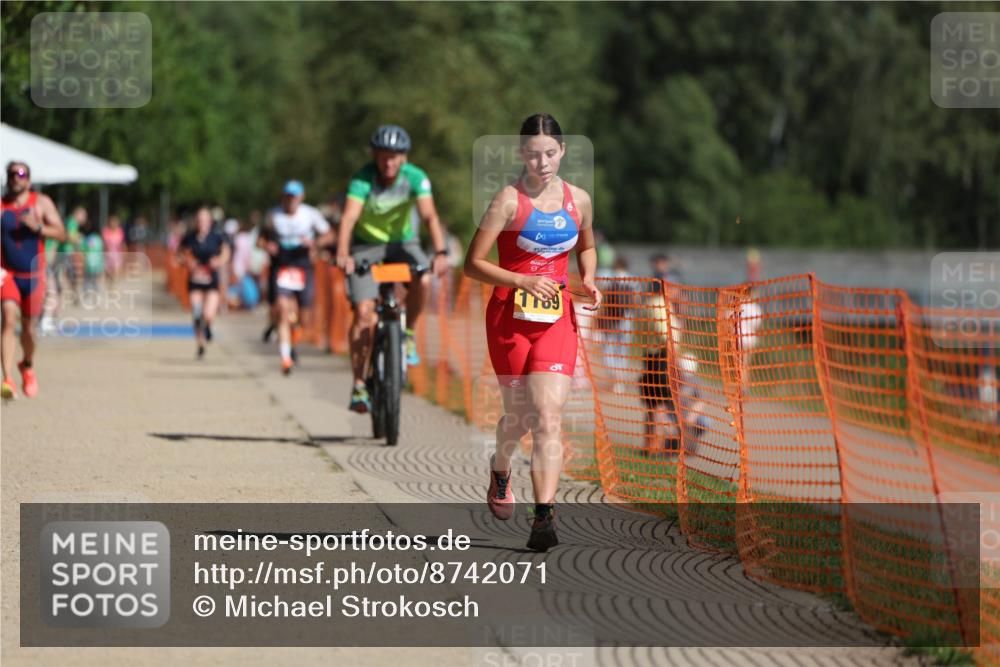07.09.2025 - 19. Norderstedt Triathlon Michael Strokosch http://msf.ph/oto/8742071 07.09.2025 11:54:26 Laufen 238, 1189 meine-sportfotos.de