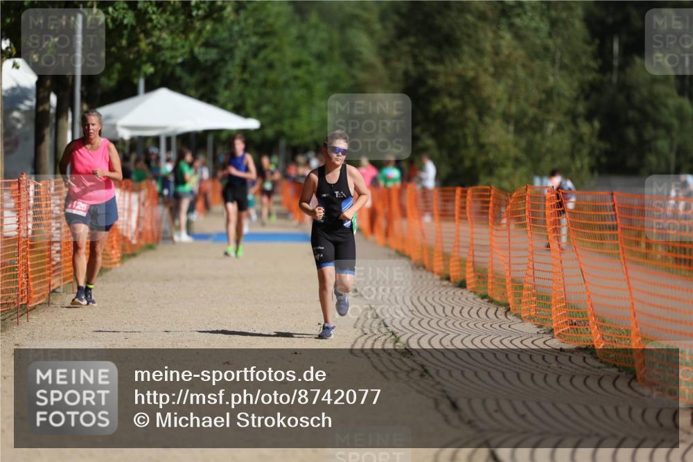 07.09.2025 - 19. Norderstedt Triathlon Michael Strokosch http://msf.ph/oto/8742077 07.09.2025 10:56:59 Laufen 122 meine-sportfotos.de