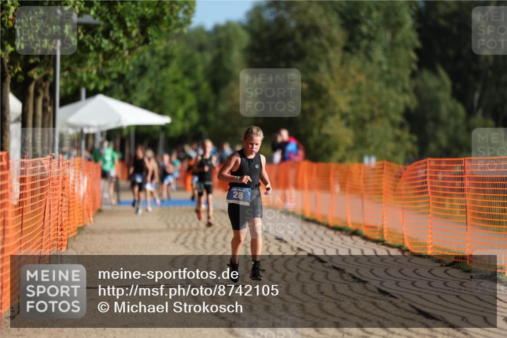 07.09.2025 - 19. Norderstedt Triathlon Michael Strokosch http://msf.ph/oto/8742105 07.09.2025 09:16:09 Laufen 28 meine-sportfotos.de