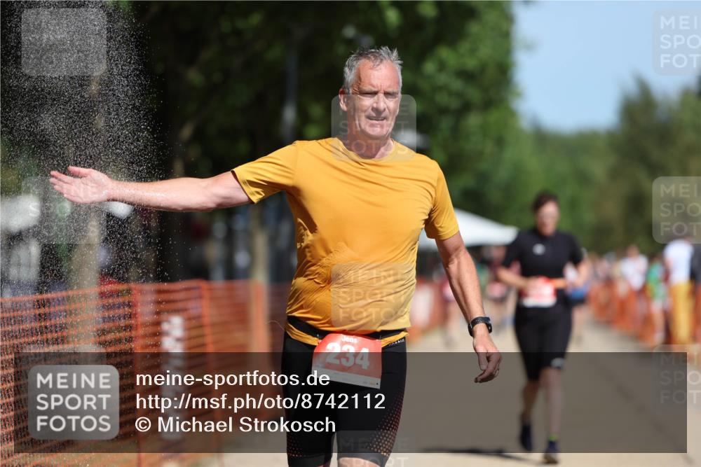 07.09.2025 - 19. Norderstedt Triathlon Michael Strokosch http://msf.ph/oto/8742112 07.09.2025 12:32:21 Laufen 164, 234, 1349 meine-sportfotos.de