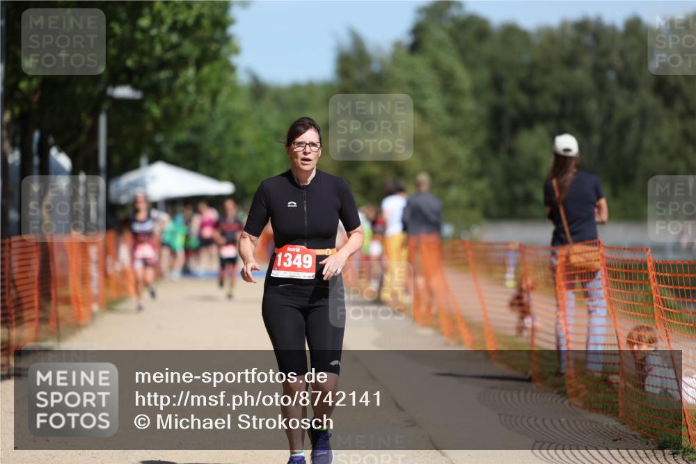 07.09.2025 - 19. Norderstedt Triathlon Michael Strokosch http://msf.ph/oto/8742141 07.09.2025 12:32:23 Laufen 234, 1349 meine-sportfotos.de