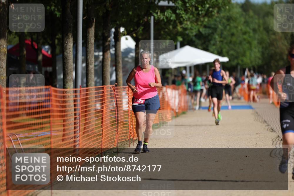 07.09.2025 - 19. Norderstedt Triathlon Michael Strokosch http://msf.ph/oto/8742177 07.09.2025 10:57:02 Laufen 122, 1125 meine-sportfotos.de