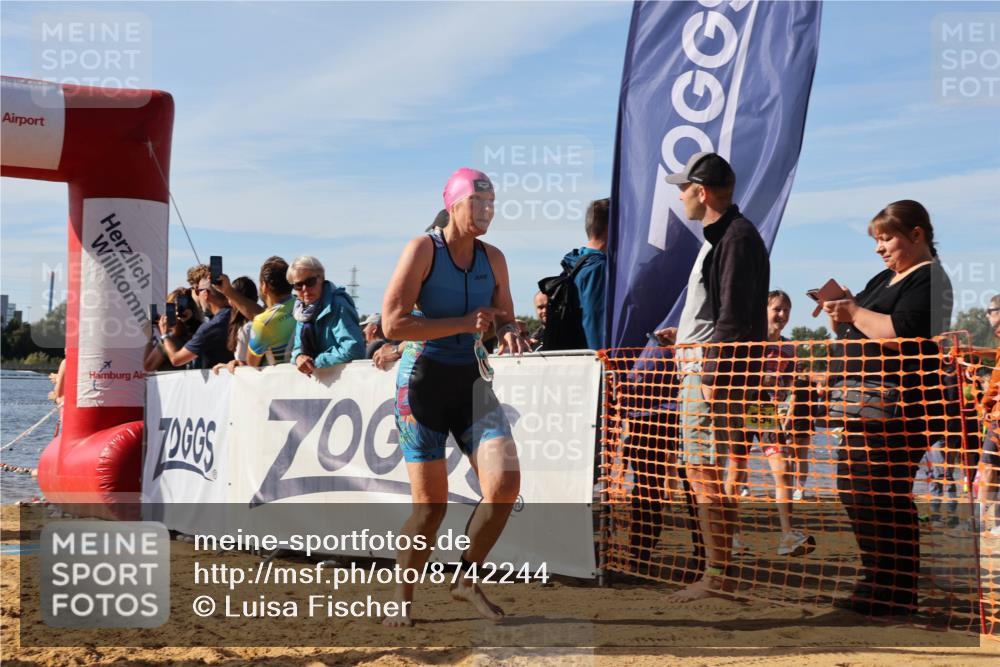 07.09.2025 - 19. Norderstedt Triathlon Luisa Fischer http://msf.ph/oto/8742244 07.09.2025 10:05:45 Schwimmen 1111, 1119, 1127 meine-sportfotos.de