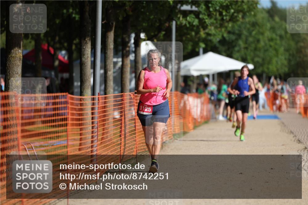 07.09.2025 - 19. Norderstedt Triathlon Michael Strokosch http://msf.ph/oto/8742251 07.09.2025 10:57:03 Laufen 122, 1125 meine-sportfotos.de