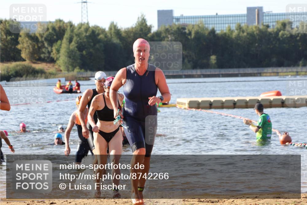 07.09.2025 - 19. Norderstedt Triathlon Luisa Fischer http://msf.ph/oto/8742266 07.09.2025 10:05:48 Schwimmen 1111, 1114, 1119, 1131, 1132, 1144 meine-sportfotos.de