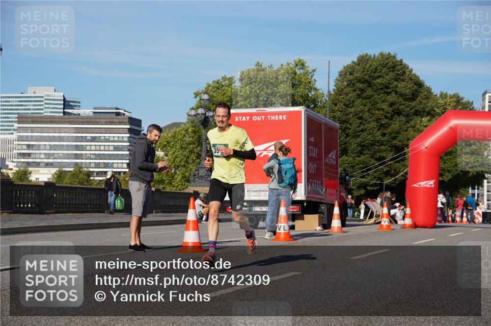 07.09.2025 - BARMER Alsterlauf Yannick Fuchs http://msf.ph/oto/8742309 07.09.2025 09:28:24 Laufen 35 meine-sportfotos.de