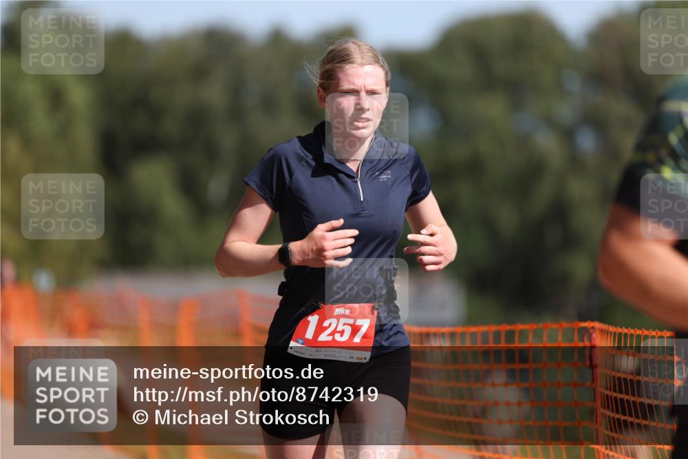 07.09.2025 - 19. Norderstedt Triathlon Michael Strokosch http://msf.ph/oto/8742319 07.09.2025 11:54:41 Laufen 1257, 1395 meine-sportfotos.de