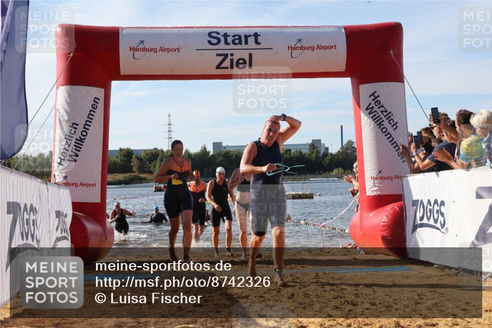 07.09.2025 - 19. Norderstedt Triathlon Luisa Fischer http://msf.ph/oto/8742326 07.09.2025 10:05:51 Schwimmen 1111, 1114, 1119, 1126, 1131, 1132, 1135, 1144 meine-sportfotos.de
