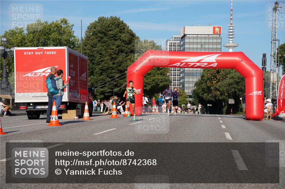 07.09.2025 - BARMER Alsterlauf Yannick Fuchs http://msf.ph/oto/8742368 07.09.2025 09:28:29 Laufen 339, 1, 8012 meine-sportfotos.de