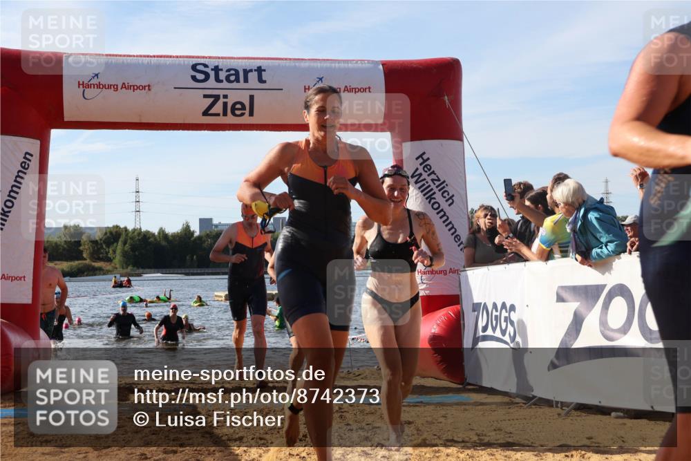 07.09.2025 - 19. Norderstedt Triathlon Luisa Fischer http://msf.ph/oto/8742373 07.09.2025 10:05:53 Schwimmen 1111, 1114, 1119, 1126, 1131, 1132, 1135, 1144, 1146 meine-sportfotos.de