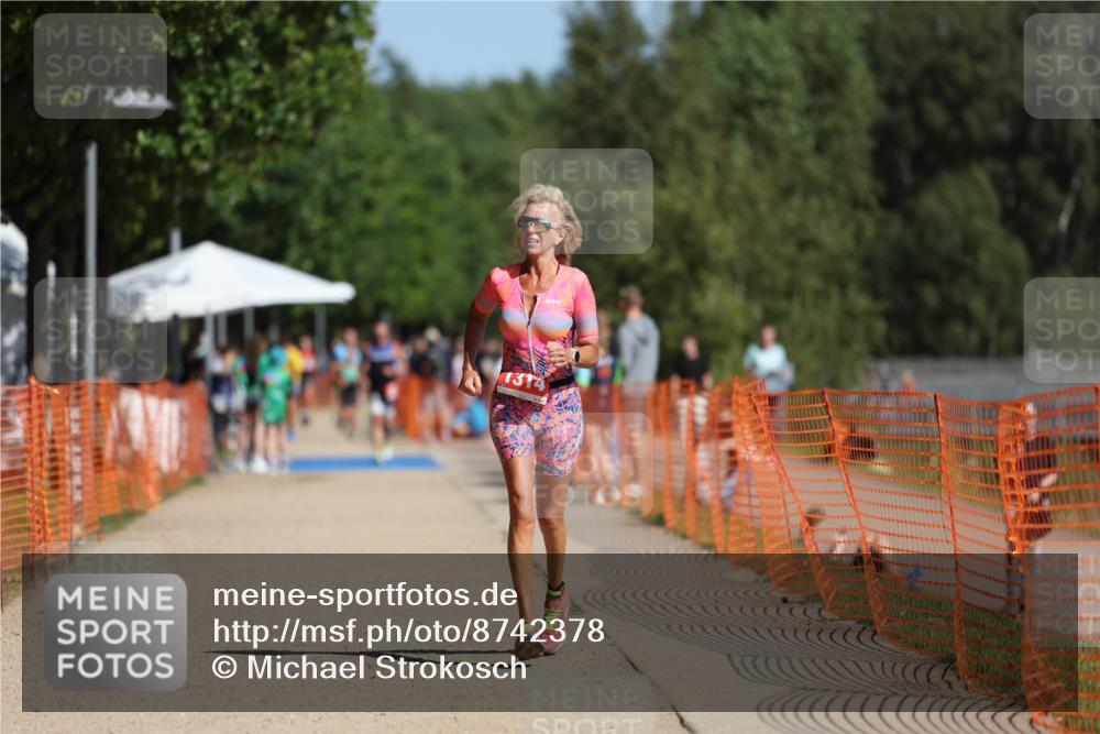 07.09.2025 - 19. Norderstedt Triathlon Michael Strokosch http://msf.ph/oto/8742378 07.09.2025 11:54:59 Laufen 1314 meine-sportfotos.de