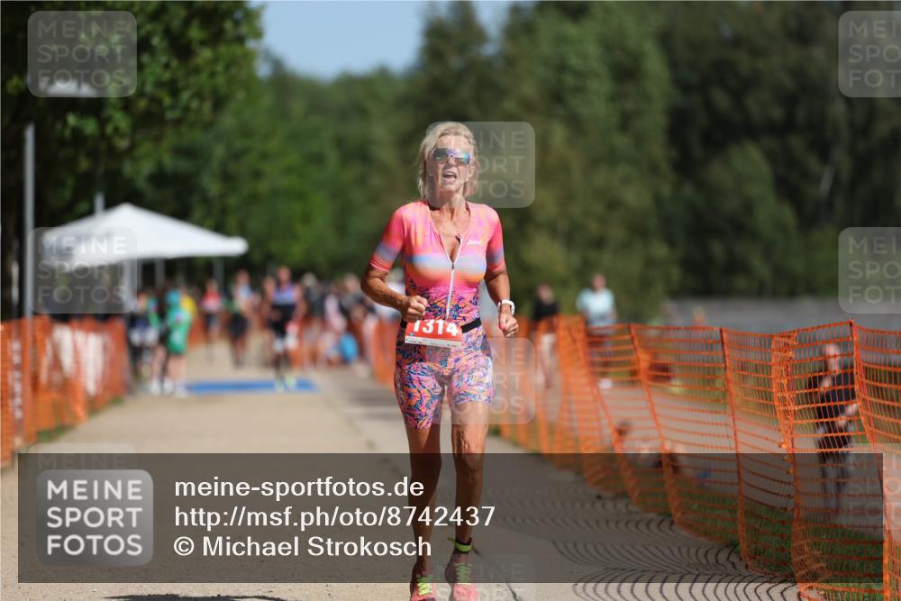 07.09.2025 - 19. Norderstedt Triathlon Michael Strokosch http://msf.ph/oto/8742437 07.09.2025 11:55:00 Laufen 1314 meine-sportfotos.de