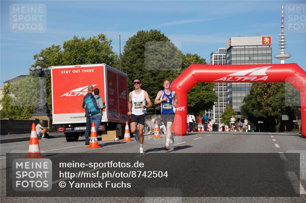 07.09.2025 - BARMER Alsterlauf Yannick Fuchs http://msf.ph/oto/8742504 07.09.2025 09:28:34 Laufen 539, 8012 meine-sportfotos.de