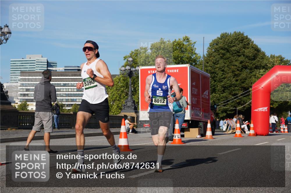 07.09.2025 - BARMER Alsterlauf Yannick Fuchs http://msf.ph/oto/8742631 07.09.2025 09:28:35 Laufen 5390, 30, 8012, 4 meine-sportfotos.de