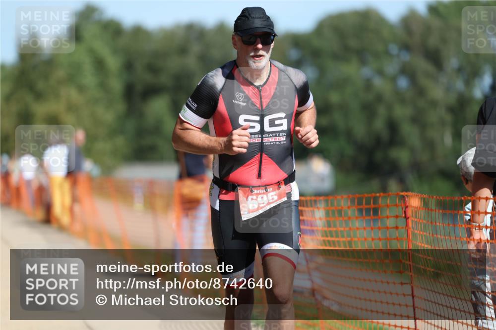 07.09.2025 - 19. Norderstedt Triathlon Michael Strokosch http://msf.ph/oto/8742640 07.09.2025 12:32:50 Laufen 695, 728, 857 meine-sportfotos.de