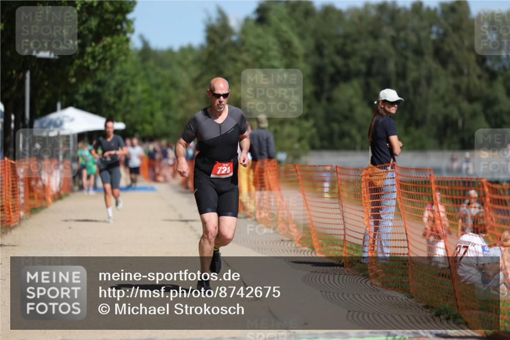 07.09.2025 - 19. Norderstedt Triathlon Michael Strokosch http://msf.ph/oto/8742675 07.09.2025 12:32:56 Laufen 245, 258, 728 meine-sportfotos.de