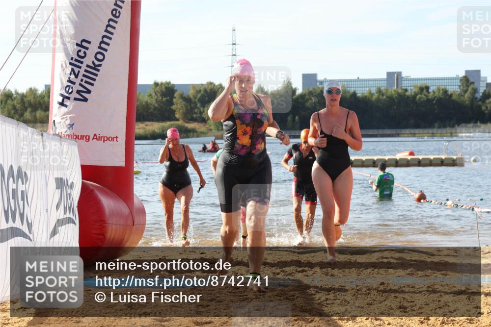 07.09.2025 - 19. Norderstedt Triathlon Luisa Fischer http://msf.ph/oto/8742741 07.09.2025 10:06:16 Schwimmen 1115, 1125, 1137, 1140, 1143, 1148, 1150 meine-sportfotos.de