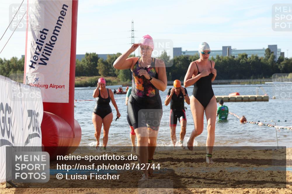 07.09.2025 - 19. Norderstedt Triathlon Luisa Fischer http://msf.ph/oto/8742744 07.09.2025 10:06:16 Schwimmen 1115, 1125, 1137, 1140, 1143, 1148, 1150 meine-sportfotos.de