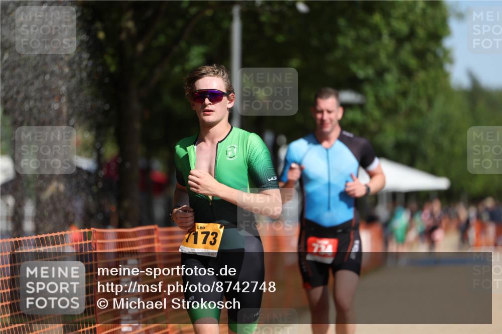07.09.2025 - 19. Norderstedt Triathlon Michael Strokosch http://msf.ph/oto/8742748 07.09.2025 11:55:29 Laufen 228, 710, 734, 1164, 1173, 1202 meine-sportfotos.de