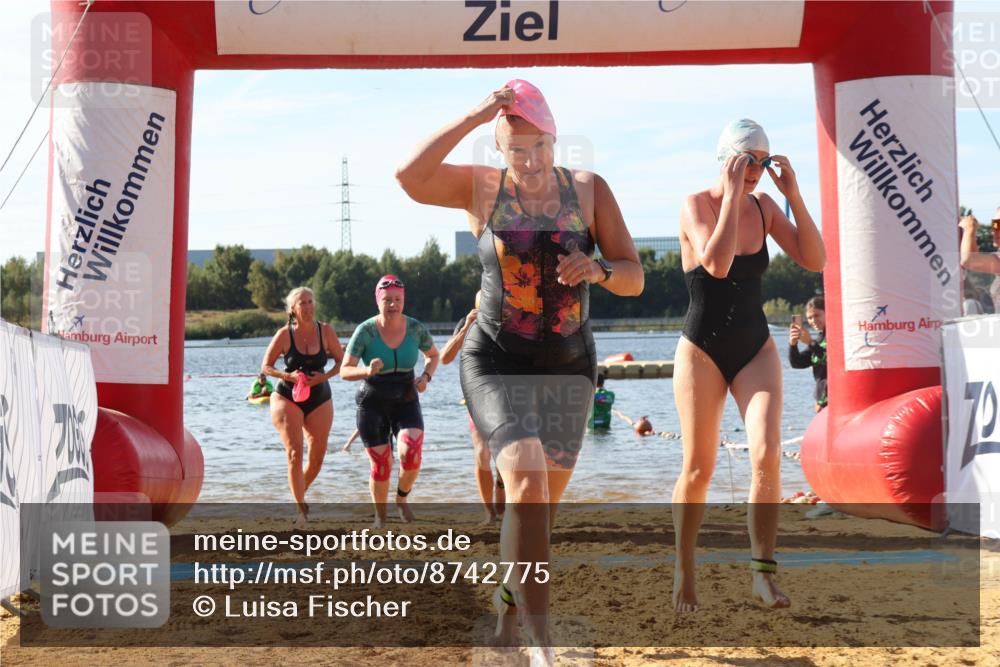 07.09.2025 - 19. Norderstedt Triathlon Luisa Fischer http://msf.ph/oto/8742775 07.09.2025 10:06:18 Schwimmen 1115, 1125, 1137, 1140, 1143, 1148, 1150 meine-sportfotos.de