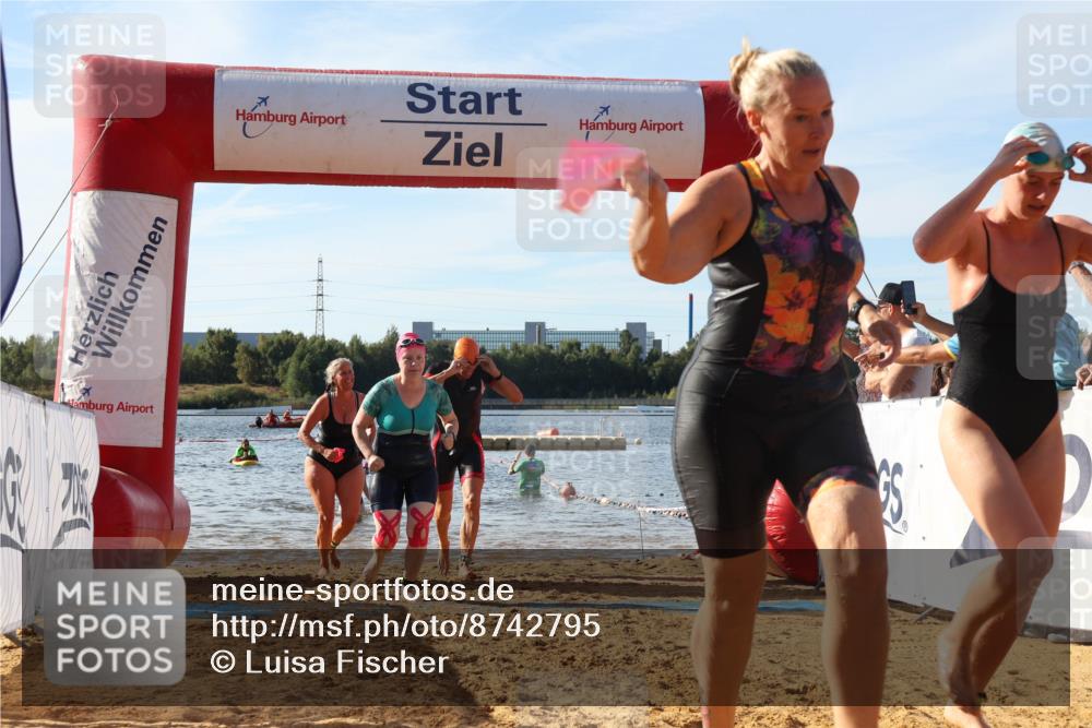 07.09.2025 - 19. Norderstedt Triathlon Luisa Fischer http://msf.ph/oto/8742795 07.09.2025 10:06:19 Schwimmen 1115, 1125, 1137, 1143, 1148, 1150 meine-sportfotos.de
