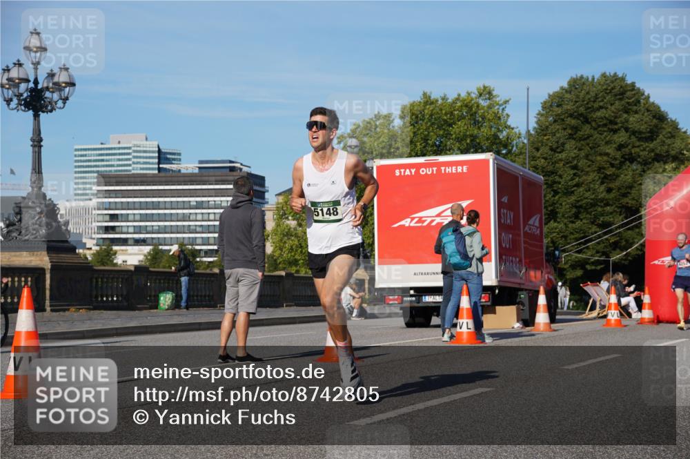 07.09.2025 - BARMER Alsterlauf Yannick Fuchs http://msf.ph/oto/8742805 07.09.2025 09:28:49 Laufen 5148 meine-sportfotos.de