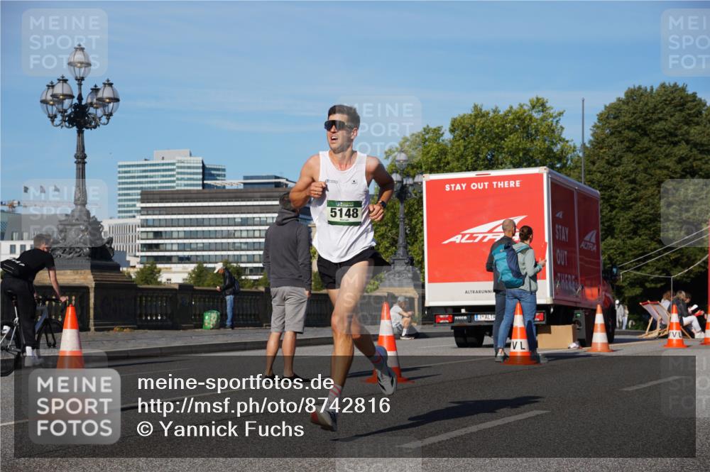 07.09.2025 - BARMER Alsterlauf Yannick Fuchs http://msf.ph/oto/8742816 07.09.2025 09:28:49 Laufen 5148, 4, 1 meine-sportfotos.de