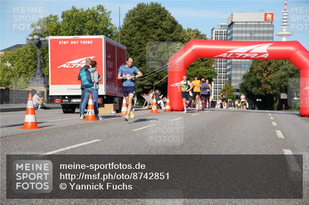 07.09.2025 - BARMER Alsterlauf Yannick Fuchs http://msf.ph/oto/8742851 07.09.2025 09:28:51 Laufen 425 meine-sportfotos.de