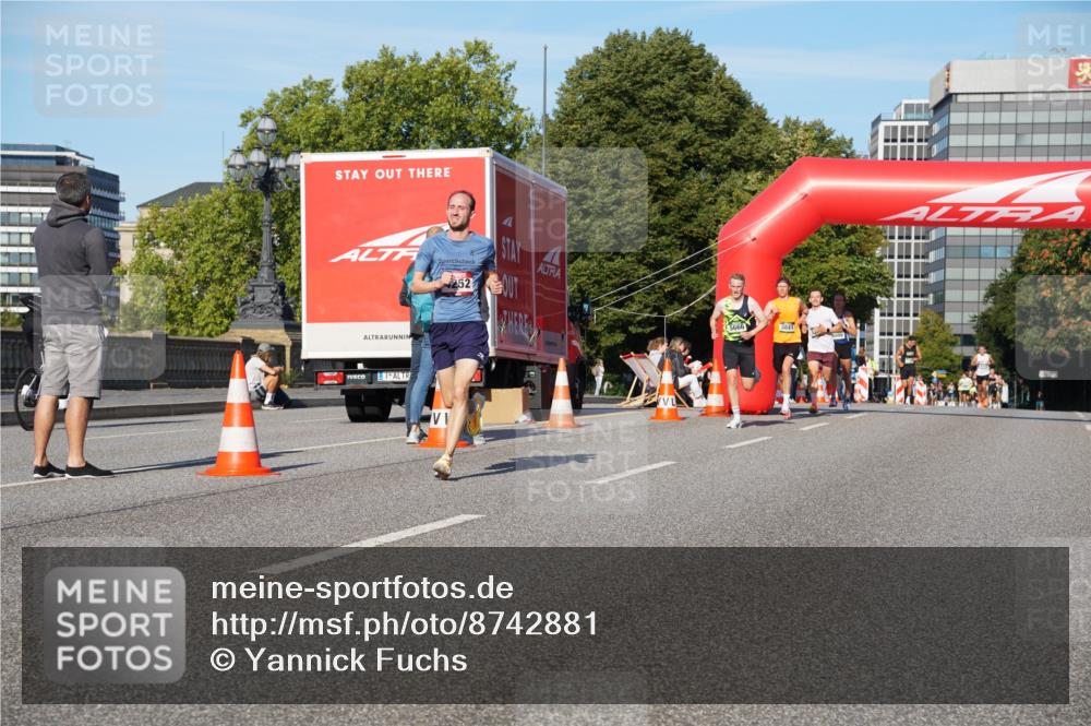 07.09.2025 - BARMER Alsterlauf Yannick Fuchs http://msf.ph/oto/8742881 07.09.2025 09:28:52 Laufen 252, 3841 meine-sportfotos.de